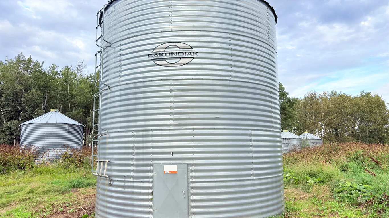 SAKUNDIAK DIAL FLAT BOTTOM WOOD FLOOR BIN 4500BU