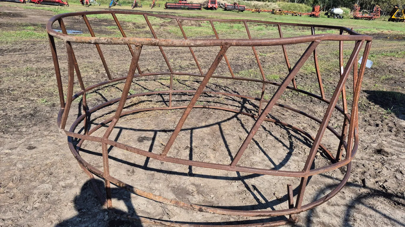 ROUND BALE FEEDER