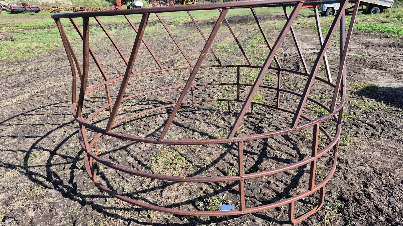 ROUND BALE FEEDER