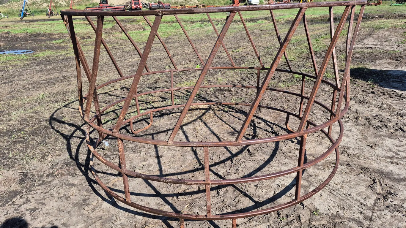 ROUND BALE FEEDER