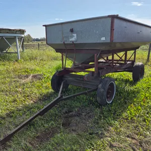 GRAIN HOPPER WAGON