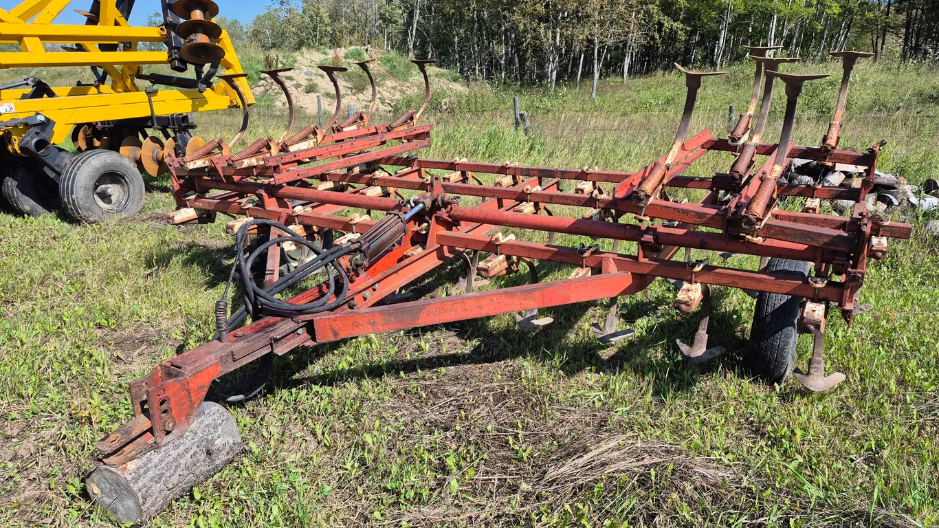 INTERNATIONAL CULTIVATOR