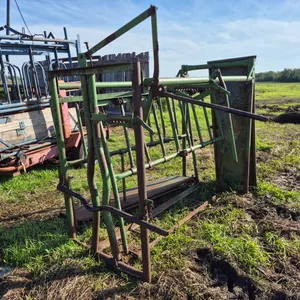 COOP SQUEEZE CHUTE