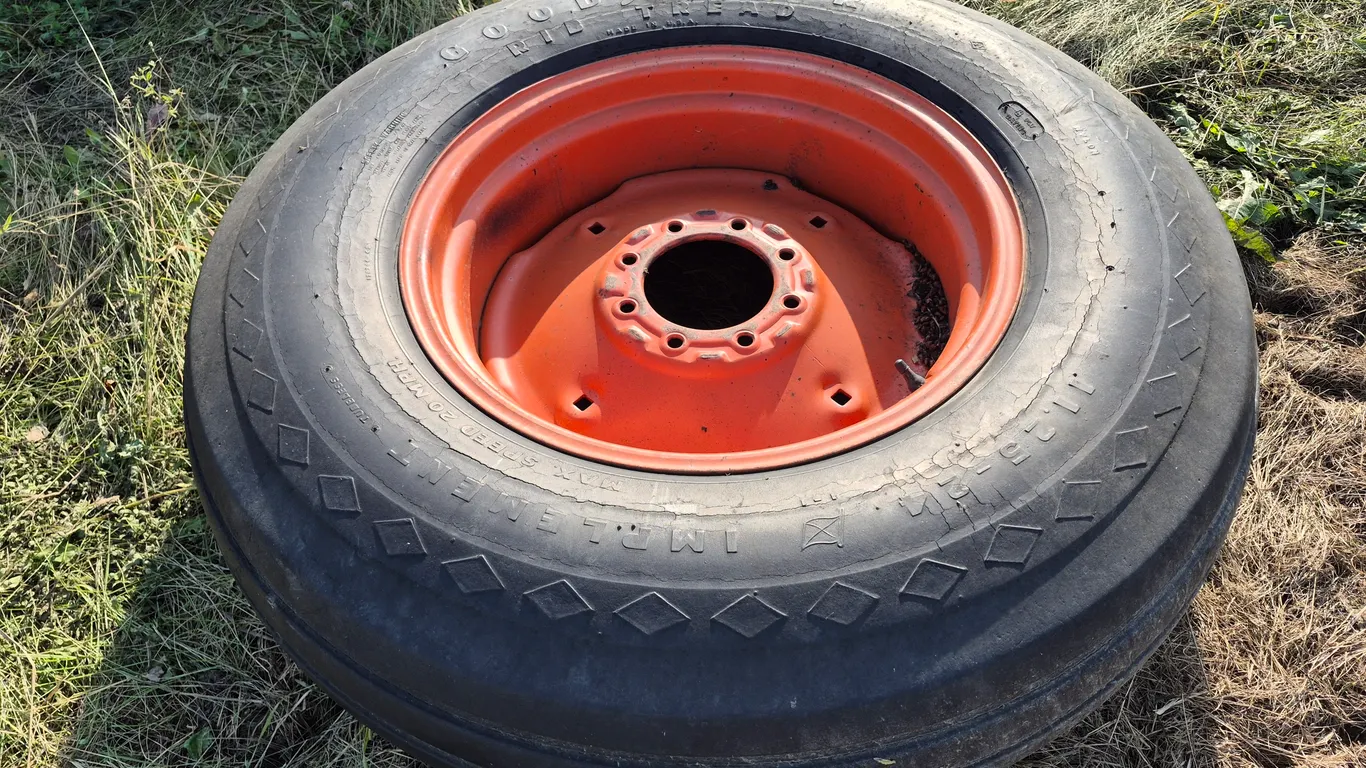 11.25X24 TIRE