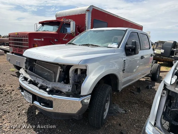 2017 Ford F250 Super Duty Crew Cab pickup truck