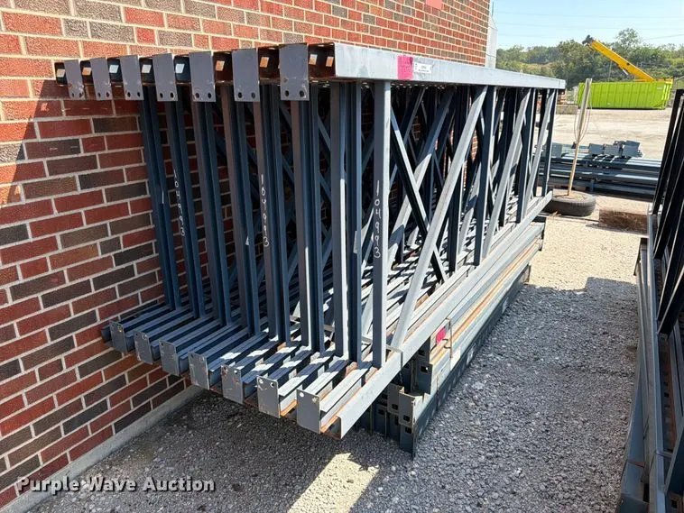 T-Bolt pallet racking