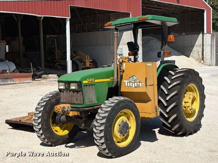 1998 John Deere 5410 MFWD tractor