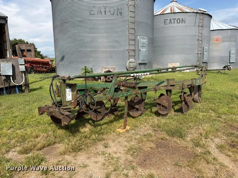 Oliver 565 plow