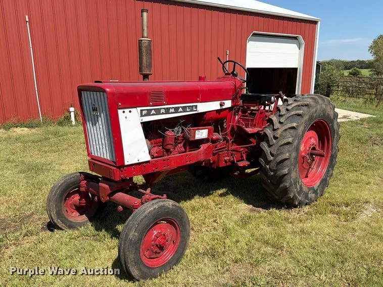 1966 International Harvester Farmall 656 tractor
