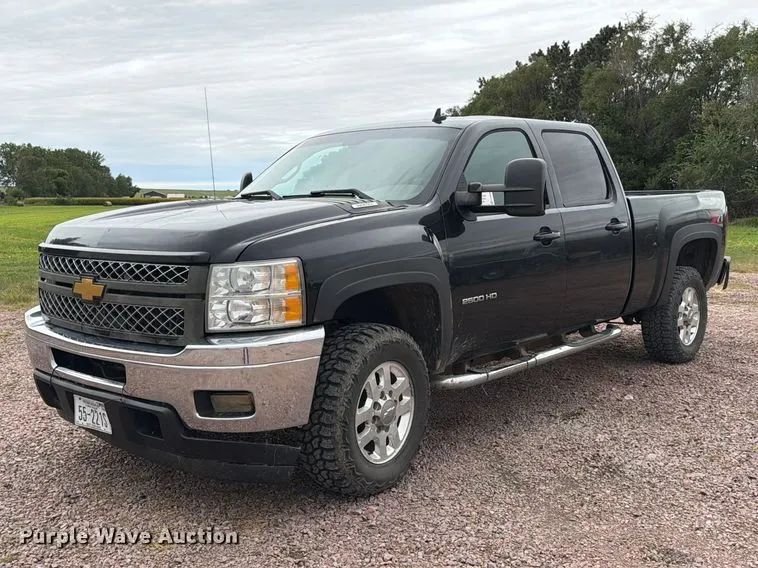 2013 Chevrolet Silverado 2500HD Crew Cab pickup truck
