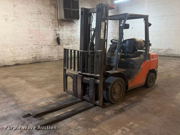 Toyota 8FGU32 forklift