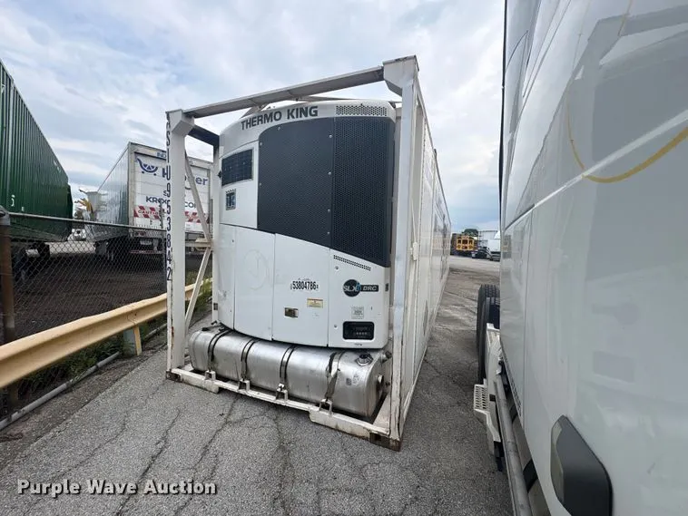 CIMC refrigerated shipping container