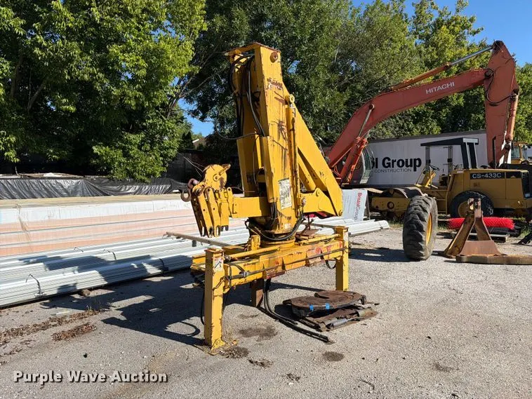IMT 9000 Series crane