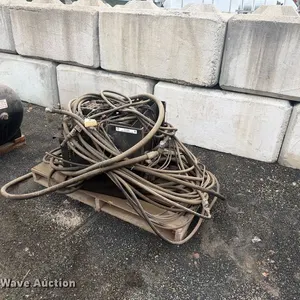 Hydraulic tank 