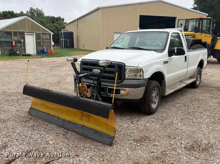 2005 Ford F250 Super Duty pickup truck
