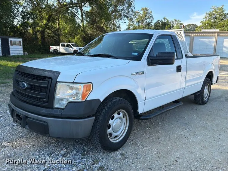 2014 Ford F150 pickup truck
