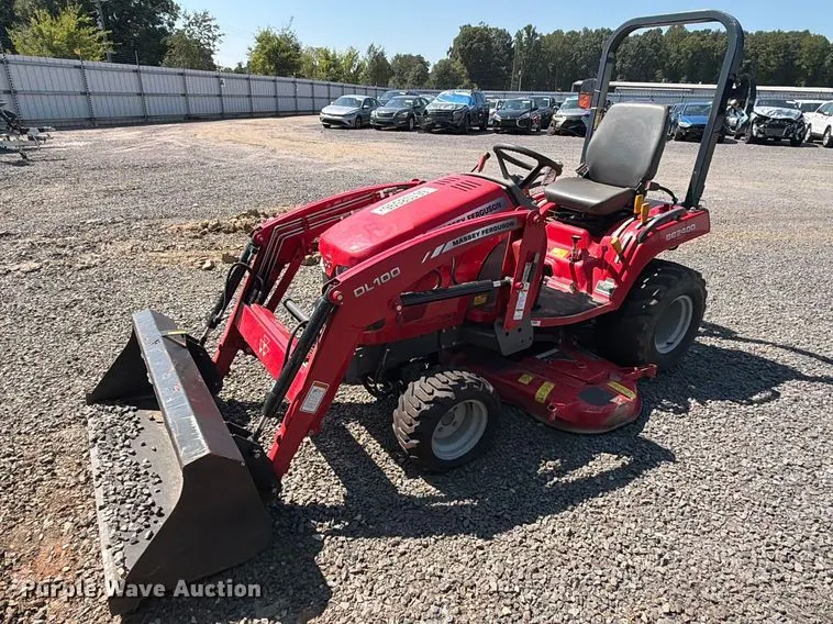 2012 Massey Ferguson GC2400 MFWD tractor