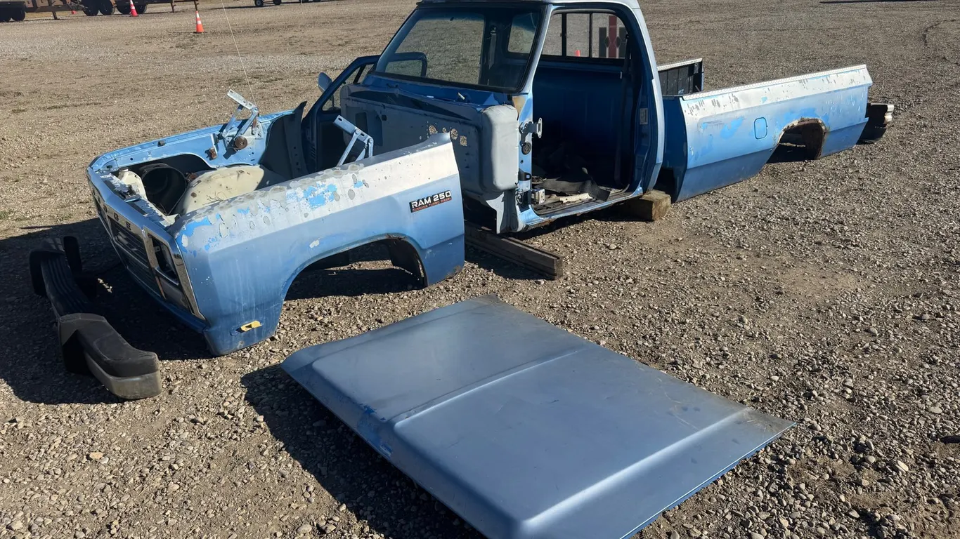 1990 Dodge W250 Body Parts