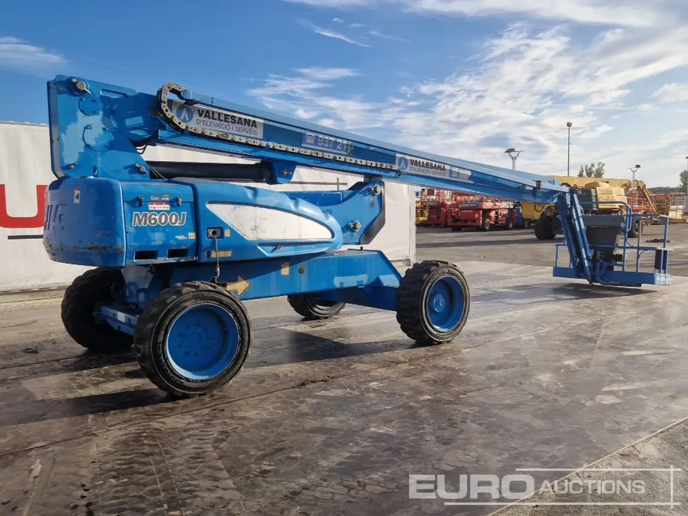 JLG M600J