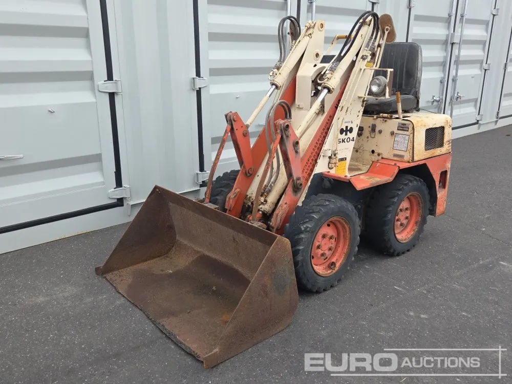 Komatsu SK04
