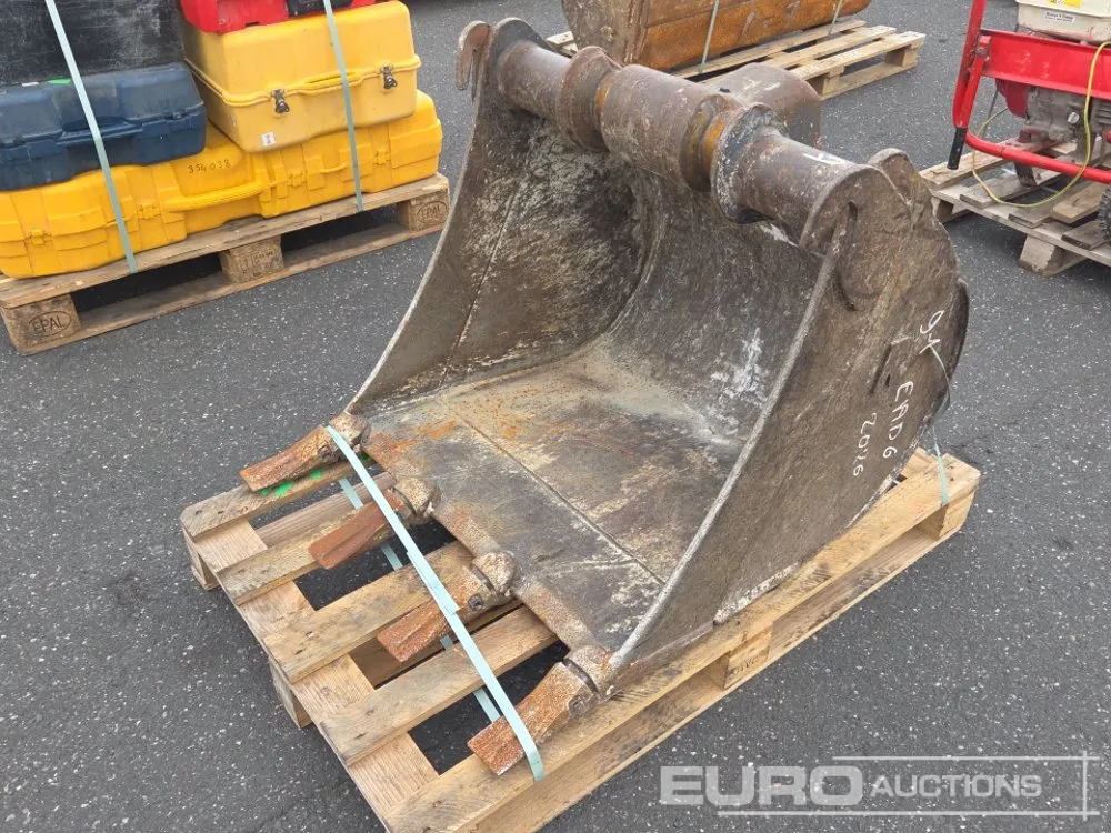 32" Digging Bucket, MORIN to suit 4-6 Ton Excavator