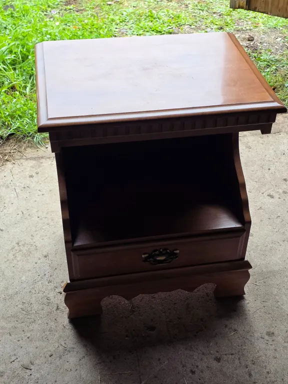 Wooden End Table – 21”x 15”x 26”H