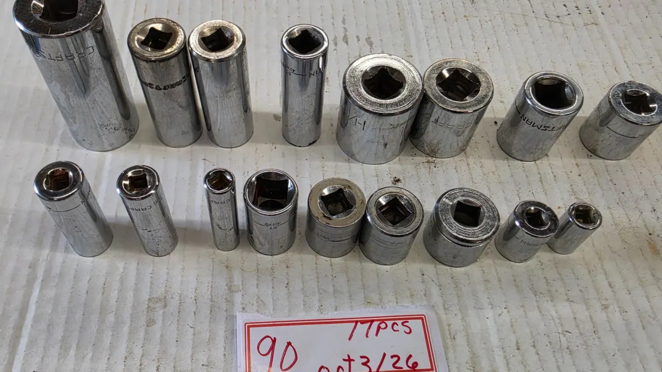 (17) Assorted Sockets