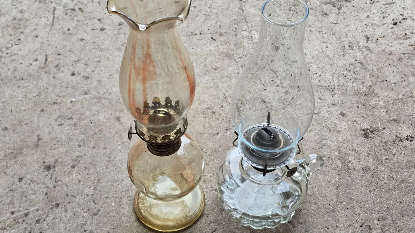 (2) Oil Lamps w/ Glass Chimneys