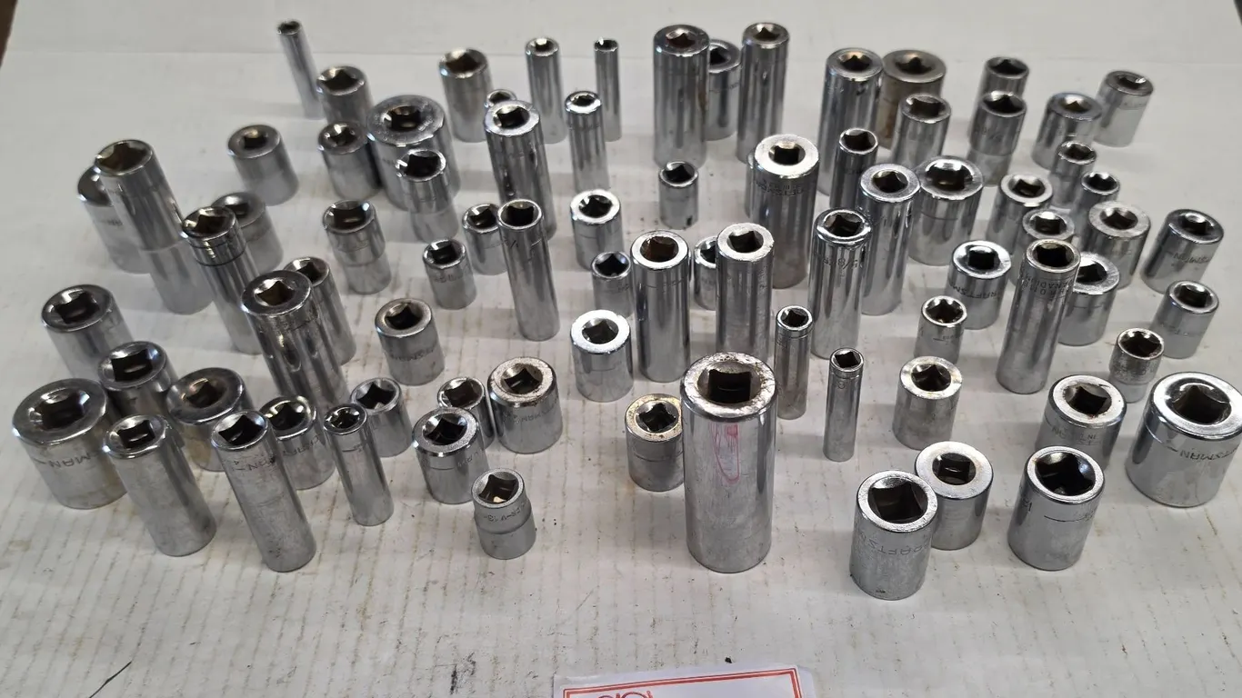 Lot of Assorted Sockets