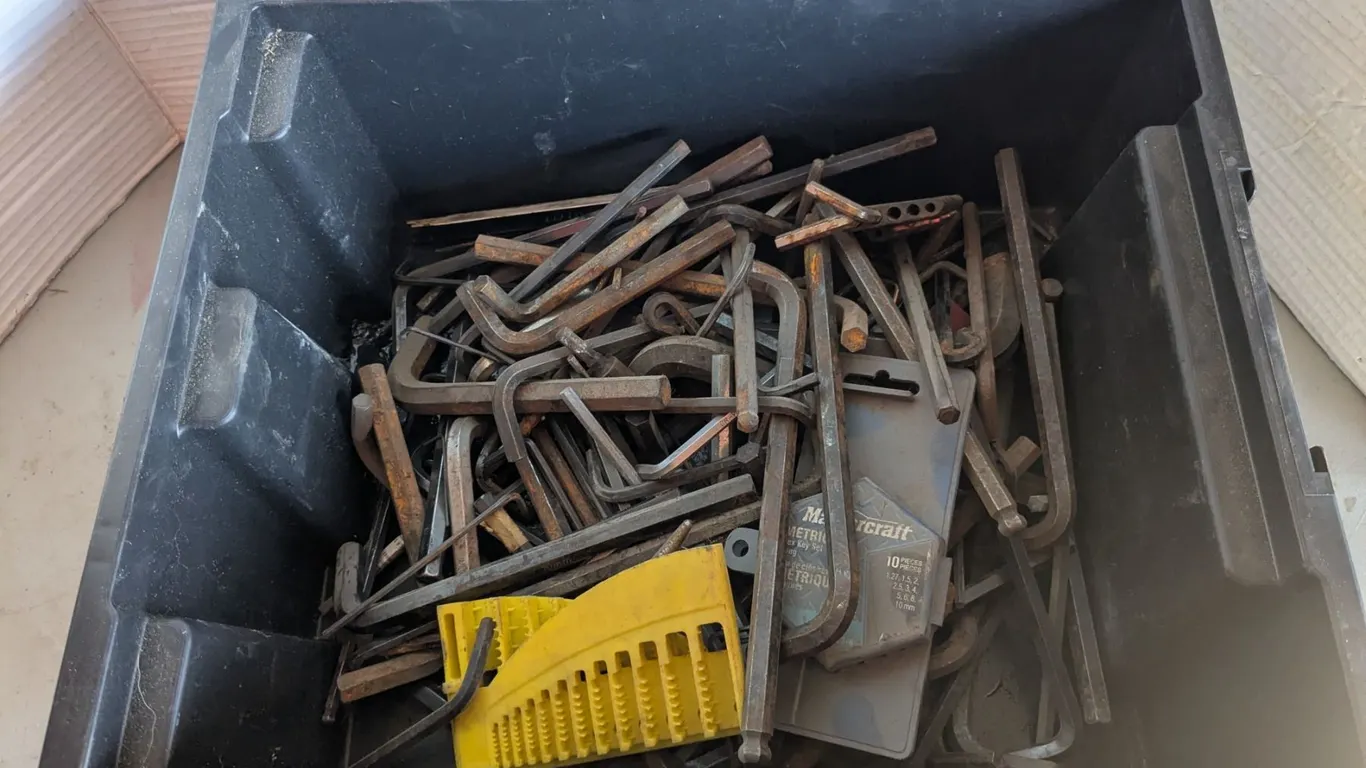 *OFFSITE* Bin of Assorted Hex Keys