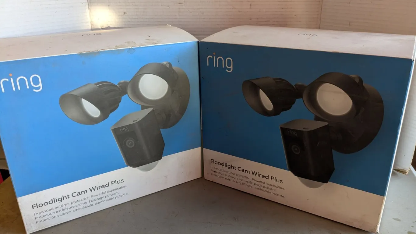 *OFFSITE* (2) NEW Ring Security Camera Floodlights
