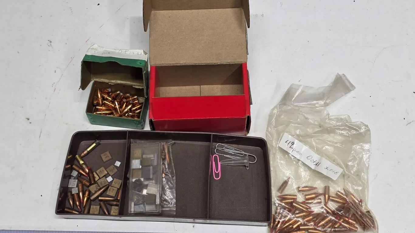 Assorted Rifle Reloading Projectiles & Benchrest Shooting Component Accessories