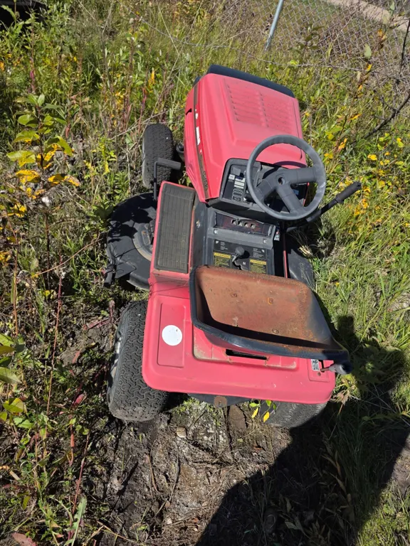 *OFFSITE* Riding lawn mower- 16hp- 42"cut- untested- no keys