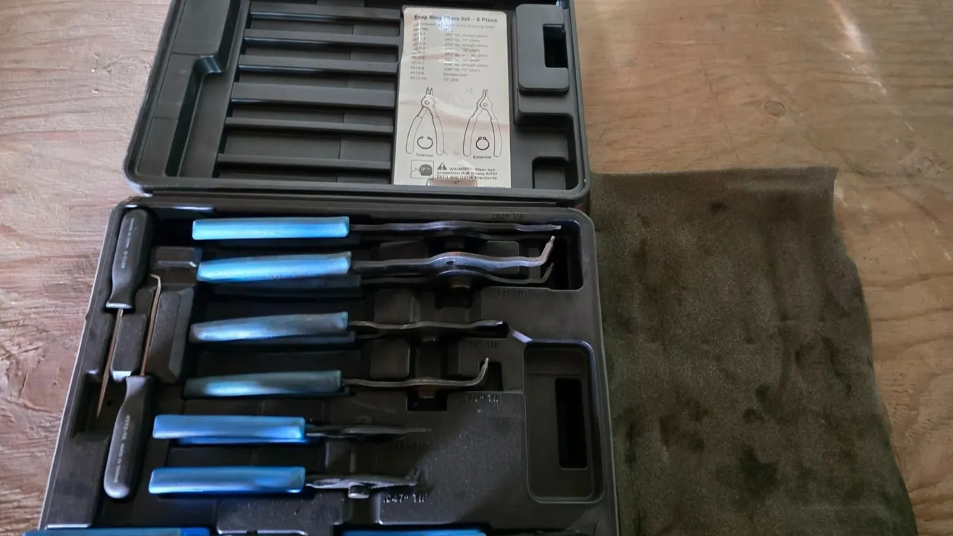Snap ring plier set