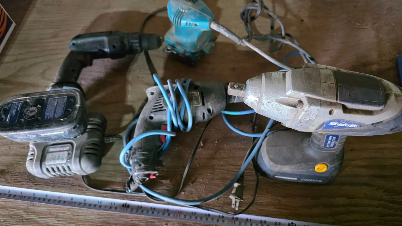 Mastercraft impact drill with batteries and charger