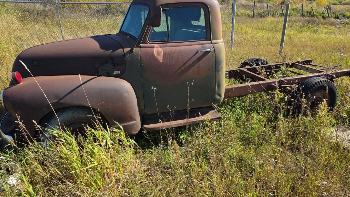 *OFFSITE* 1940's chevy truck- as is- no vin