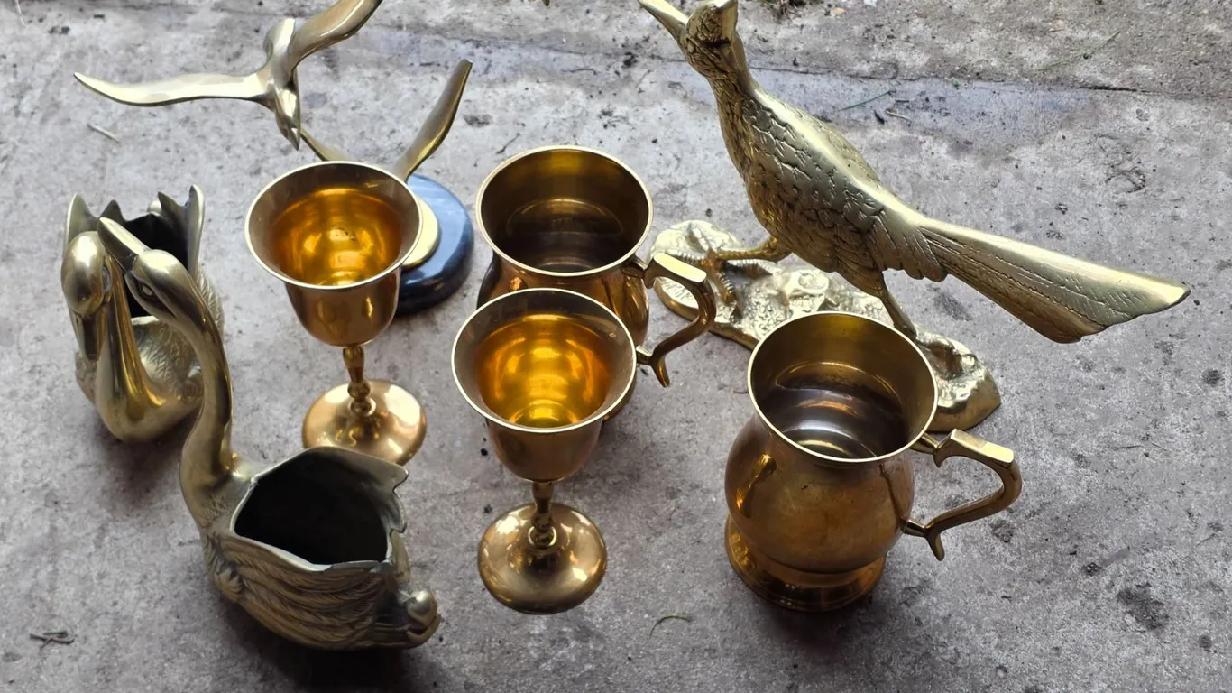 Lot of Brass Décor etc. (5.25kg)