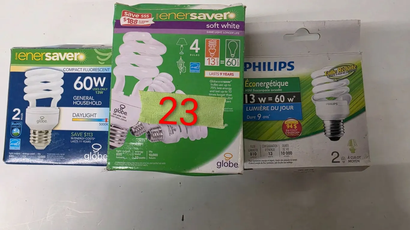 Lot of 60-watt Lightbulbs