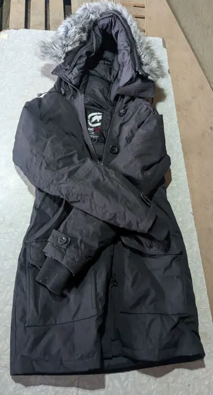 Ecko Red Winter Coat, Size Small – Like New