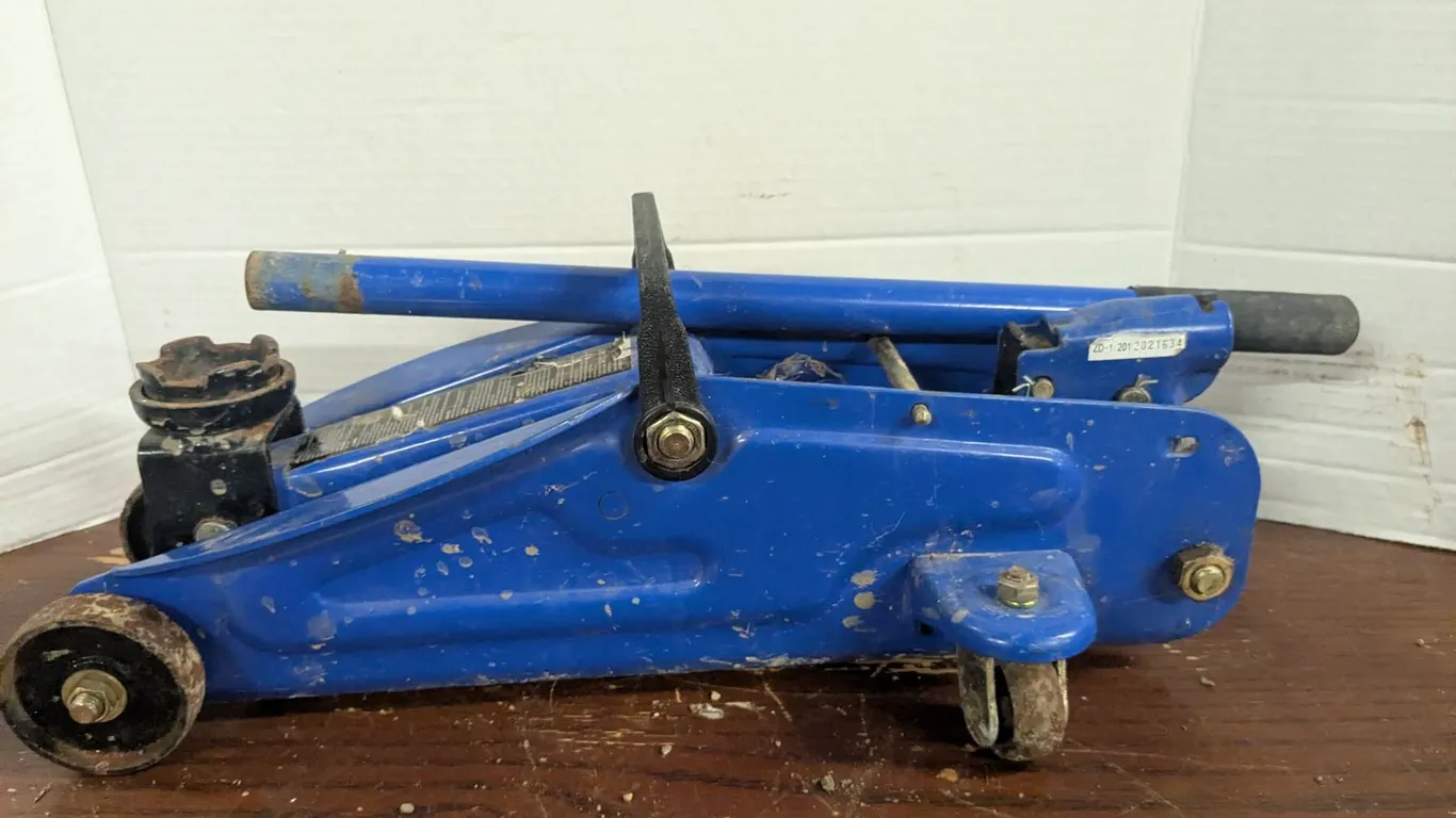 Small Floor Jack