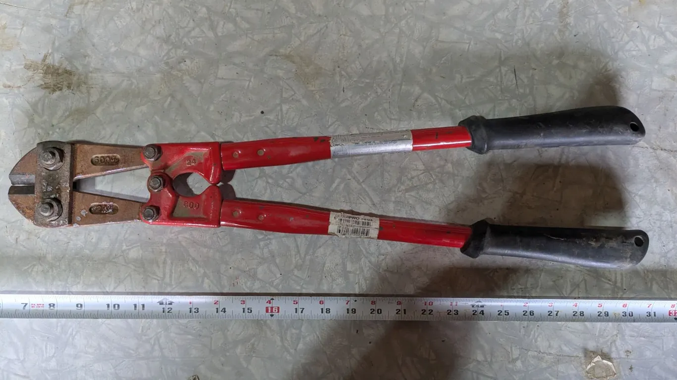 24” Bolt Cutters