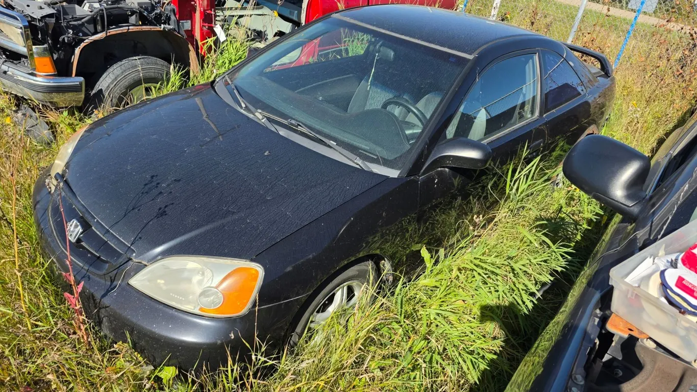 *OFFSITE* Honda car- as is- for parts/project