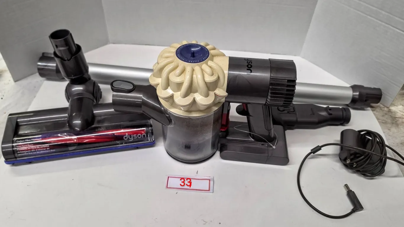 Dyson Cord Free Vacuum – Needs Battery