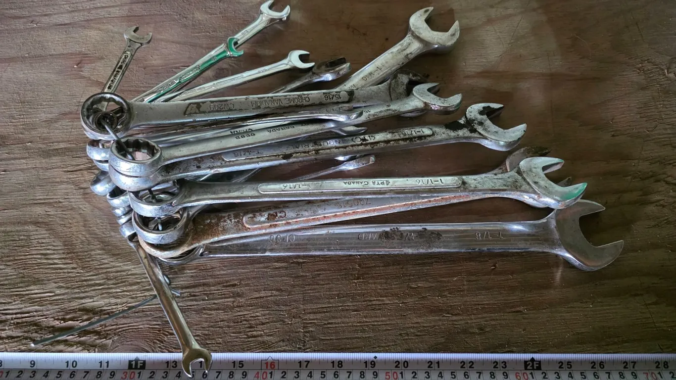 Lot of wrenches- up to 1-1/8