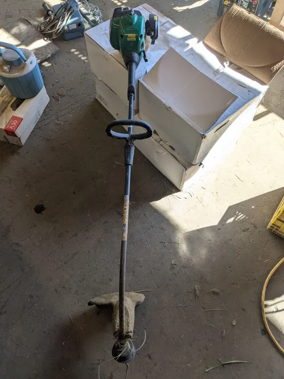 *OFFSITE* 25cc “Weed Eater” Weed Whacker