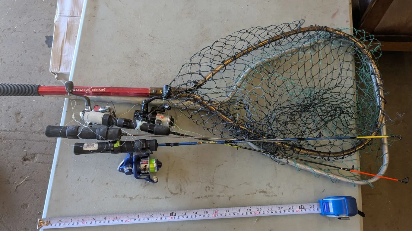 *OFFSITE* Ice Fishing Rods & Nets