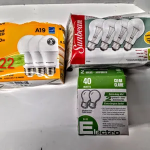 Lot of Assorted Lightbulbs