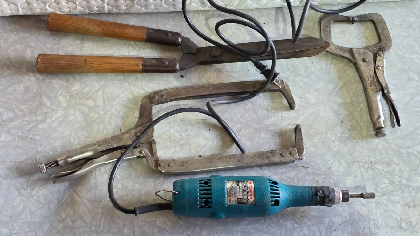 Makita Die Grinder (Working), Vice Grips, Hedge Trimmers