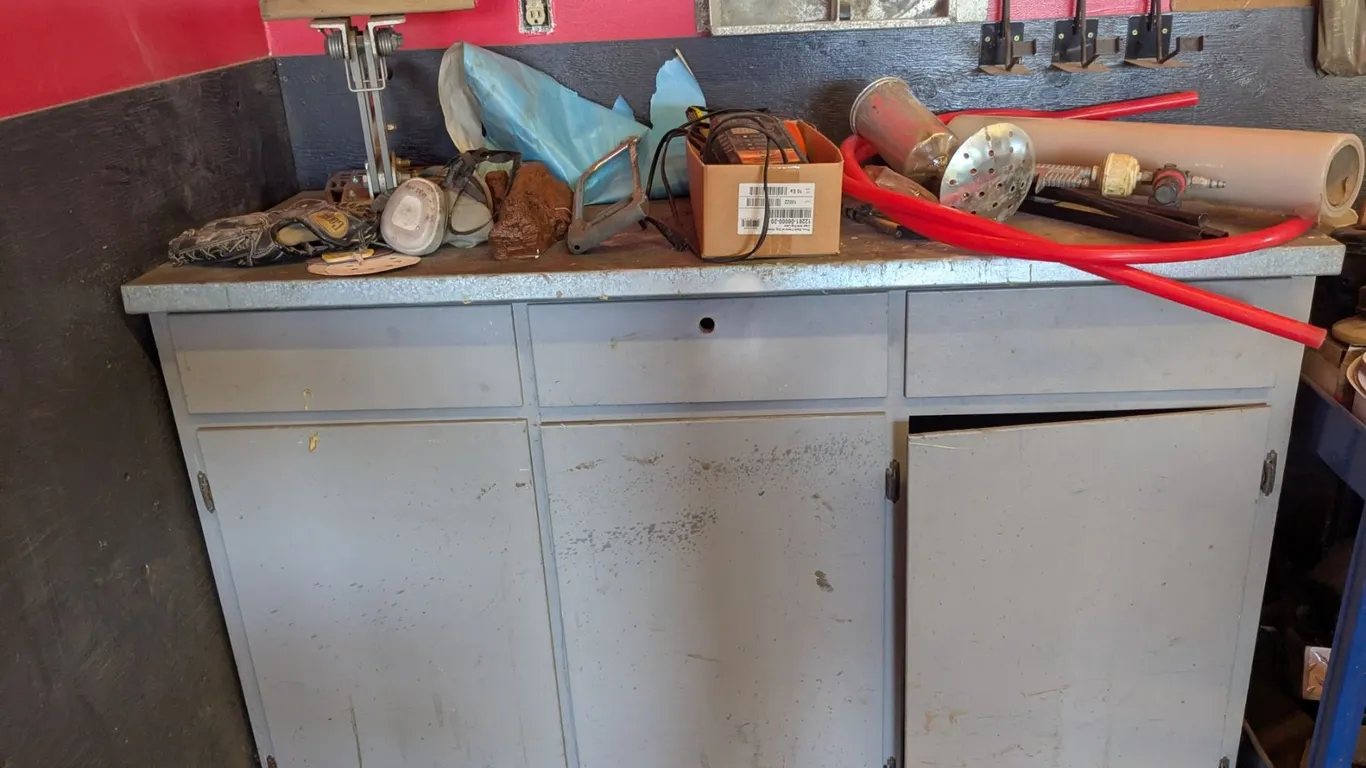 *OFFSITE* Workbench/Cabinet w/ Contents – 61”x 24”x 38”h