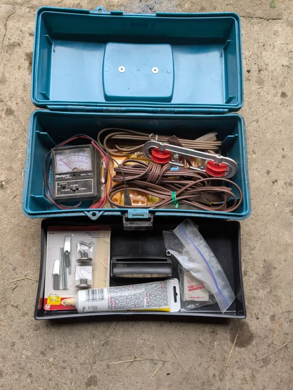 15” Plastic Toolbox w/ Asst. Hardware & Extension Cords